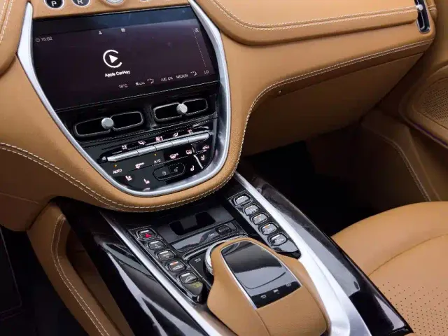 Aston Martin DBX — Фото автомобиля 22