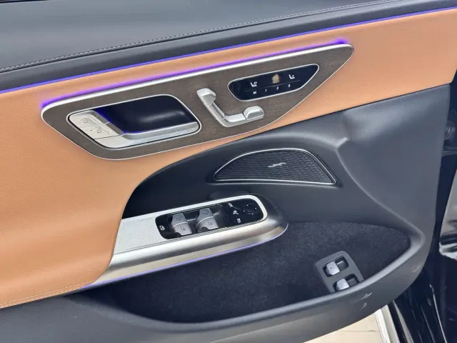 Mercedes-Benz E-Class — Фото автомобиля 9