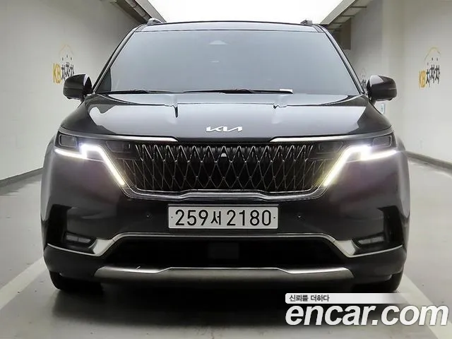 Kia Canival Carnival 4 поколение Бензин 7 мест Signature — Фото автомобиля 2
