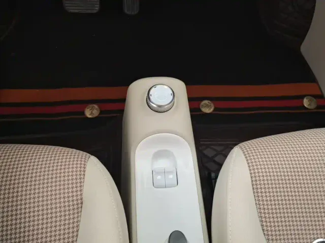 Wuling Hongguang Mini EV — Фото автомобиля 13