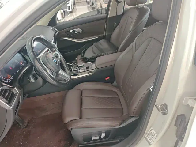 BMW 3 Series — Фото автомобиля 10
