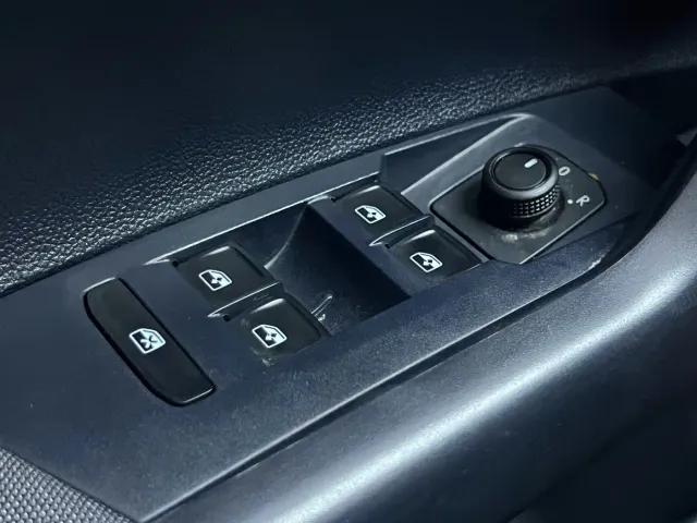 Volkswagen Lavida — Фото автомобиля 15