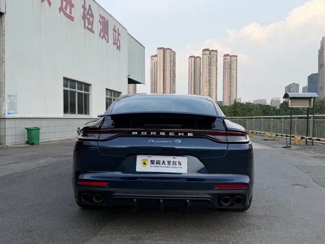 Porsche Panamera — Фото автомобиля 8