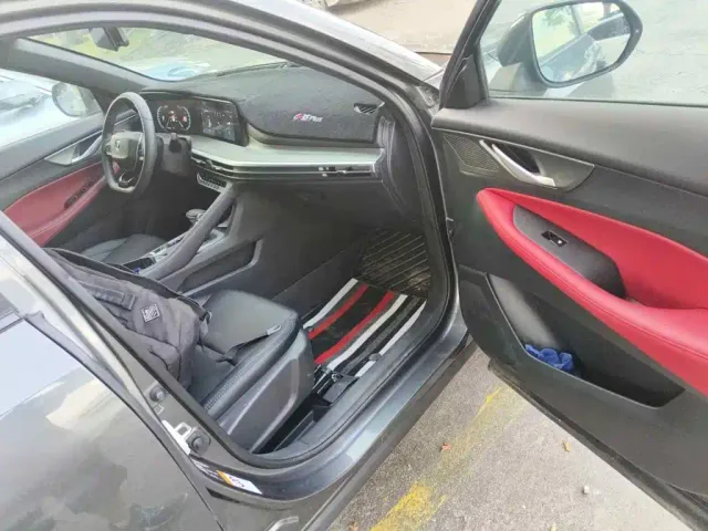 Changan CS35 Plus — Фото автомобиля 13