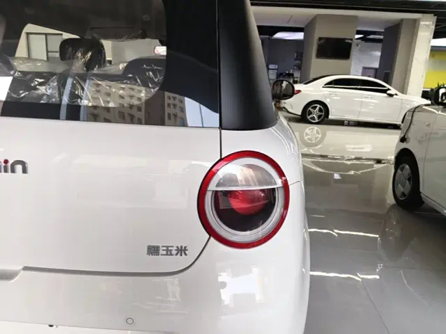 Changan Lumin — Фото автомобиля 7