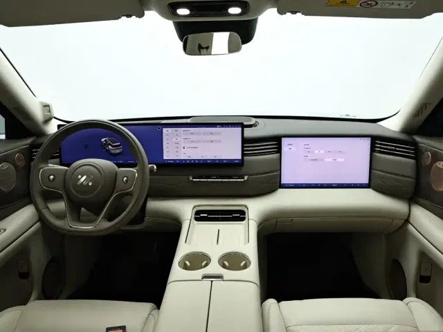 IM Motors LS9 — Фото автомобиля 14