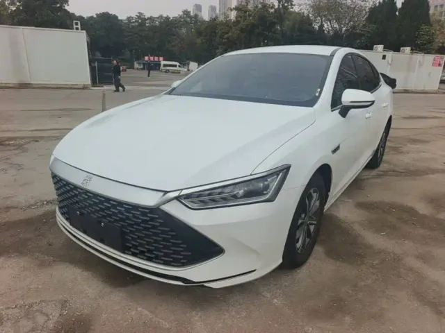 Фотография автомобиля — BYD Qin PLUS