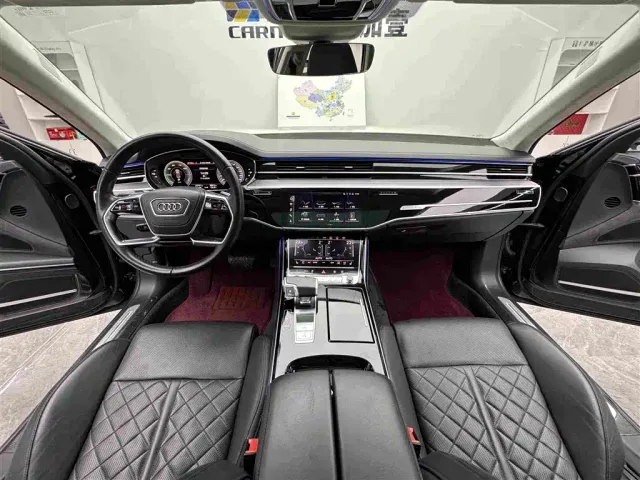 Audi A8 — Фото автомобиля 12