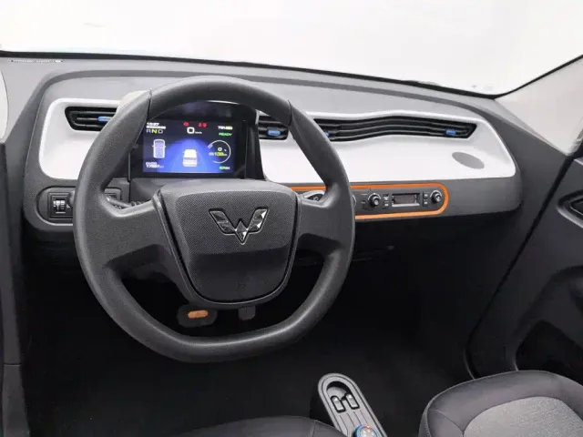 Wuling Hongguang Mini EV — Фото автомобиля 11