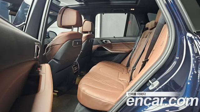 BMW X5 xDrive 40i M Sport — Фото автомобиля 10