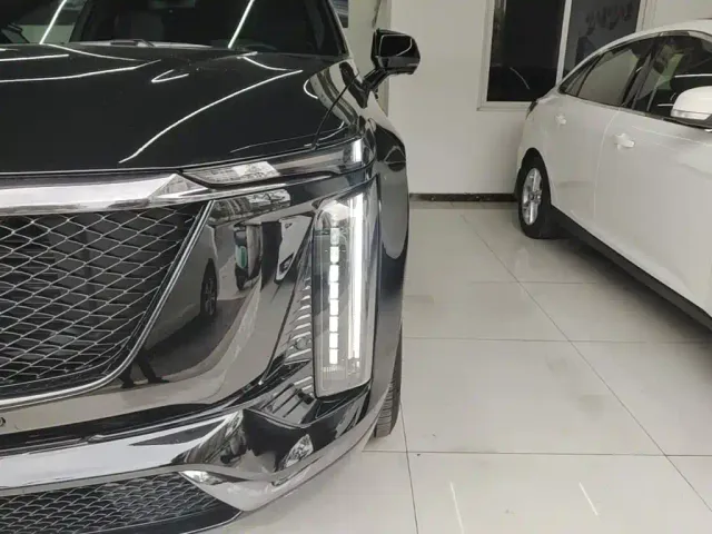 Cadillac XT5 — Фото автомобиля 23