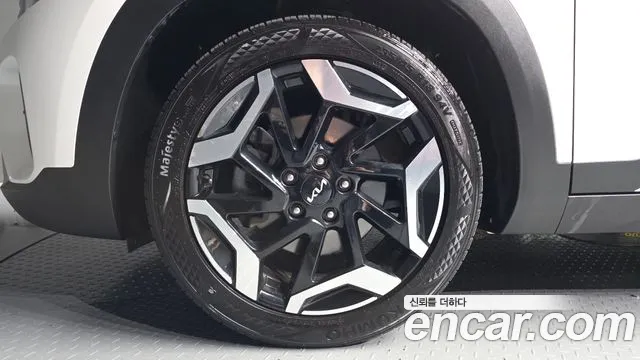 Kia Seltos — Фото автомобиля 5