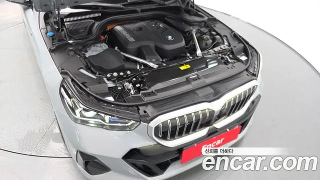 BMW 5-Series 5 серия (G60) — Фото автомобиля 6