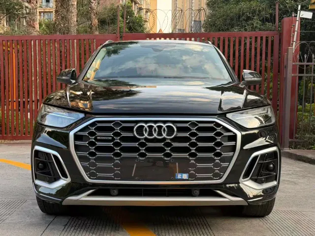Audi Q5L — Фото автомобиля 2