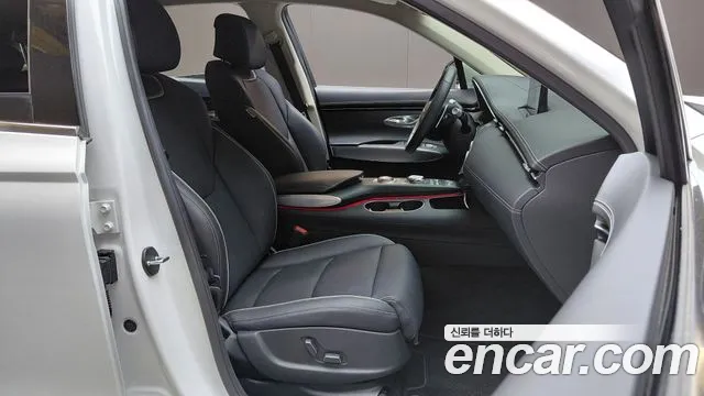 Genesis GV70 — Фото автомобиля 12