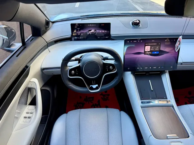 Luxeed S7 — Фото автомобиля 12