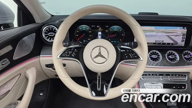Mercedes-Benz CLS-Class — Фото автомобиля 25