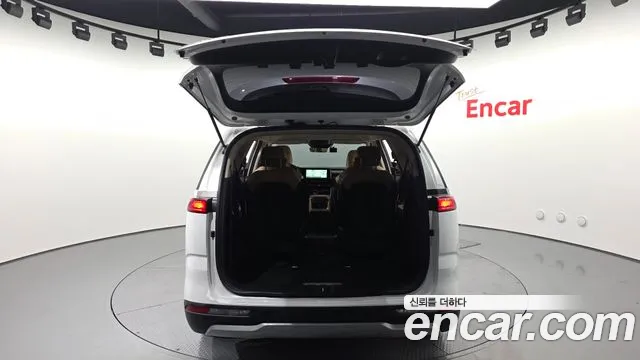 Kia Canival Carnival 4 поколение Дизель 9 мест Prestige — Фото автомобиля 20
