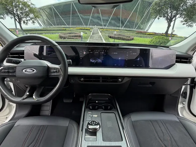 Ford Mondeo — Фото автомобиля 10