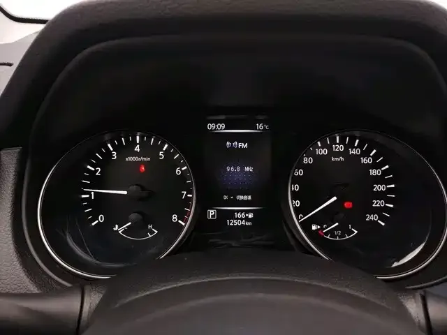 Nissan Qashqai — Фото автомобиля 8