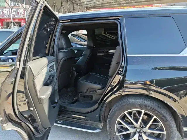 GAC Trumpchi GS8 — Фото автомобиля 5