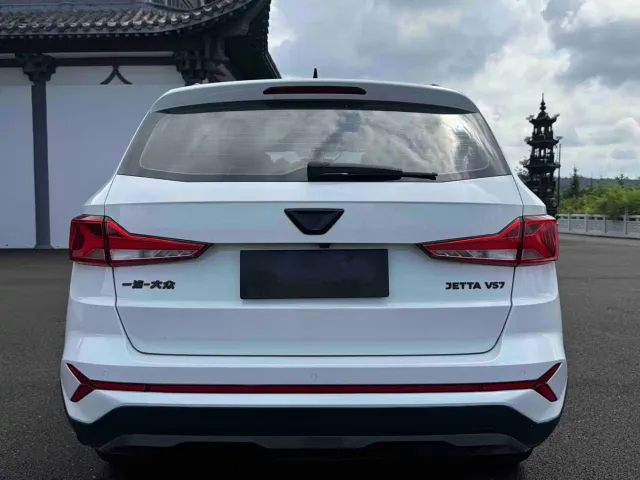 Jetta VS7 — Фото автомобиля 5