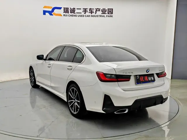 BMW 3 Series — Фото автомобиля 15