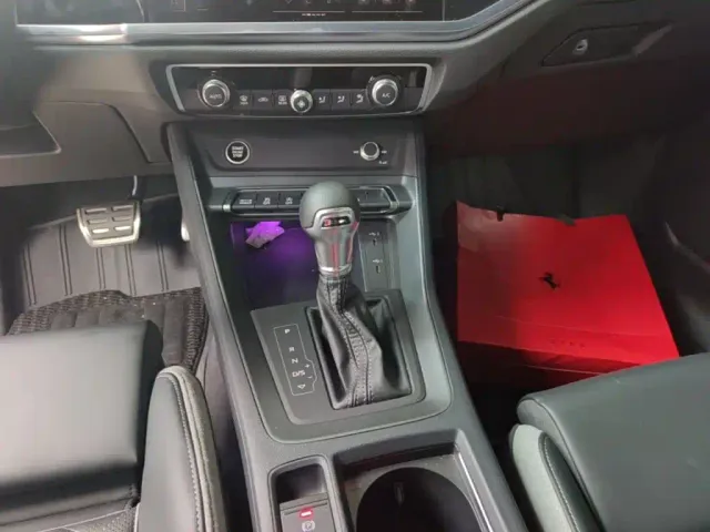 Audi Q3 — Фото автомобиля 13