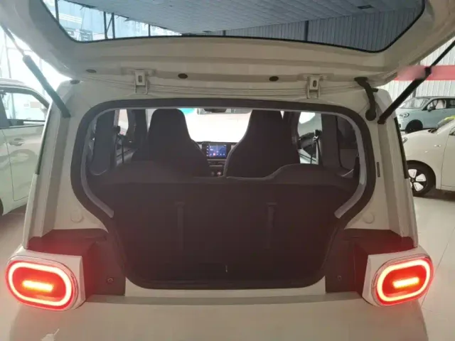 Wuling Hongguang Mini EV — Фото автомобиля 18