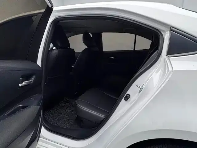 Toyota Corolla — Фото автомобиля 15