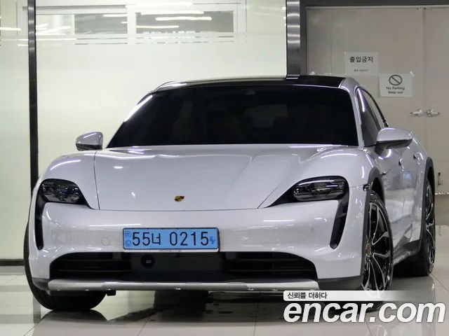 Фотография автомобиля — Porsche Taycan Taycan Khan
