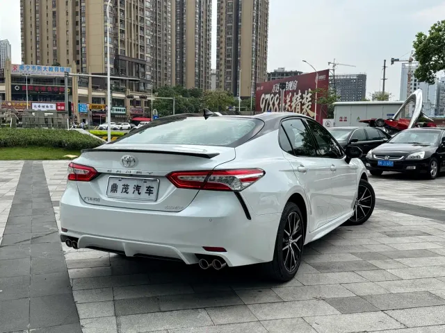 Toyota Camry — Фото автомобиля 7