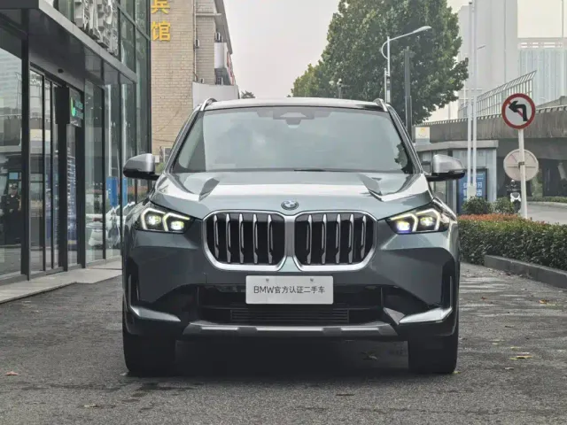BMW X1 — Фото автомобиля 3