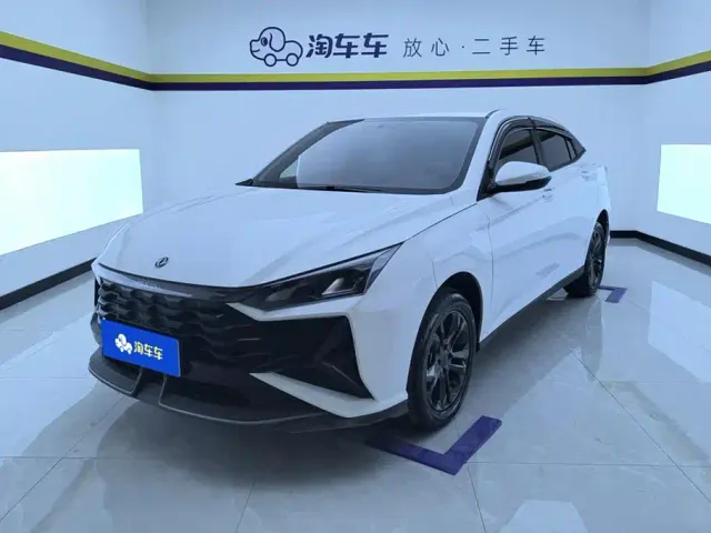 Фотография автомобиля — Dongfeng Yixuan