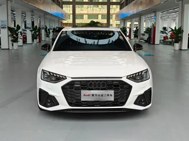 Audi A4L — Фото автомобиля 9