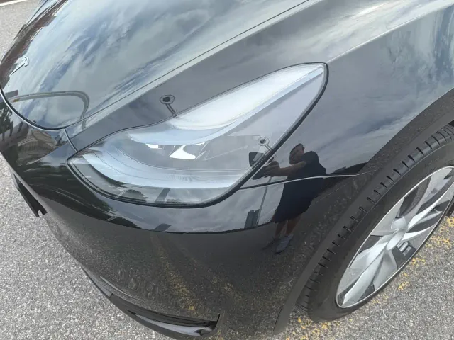 Tesla Model Y — Фото автомобиля 15