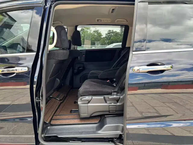 Honda Odyssey — Фото автомобиля 12