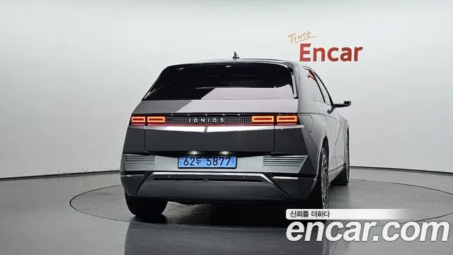 Hyundai Ioniq 5 — Фото автомобиля 4
