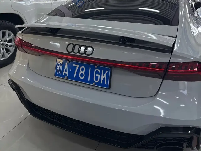 Audi A7 — Фото автомобиля 10