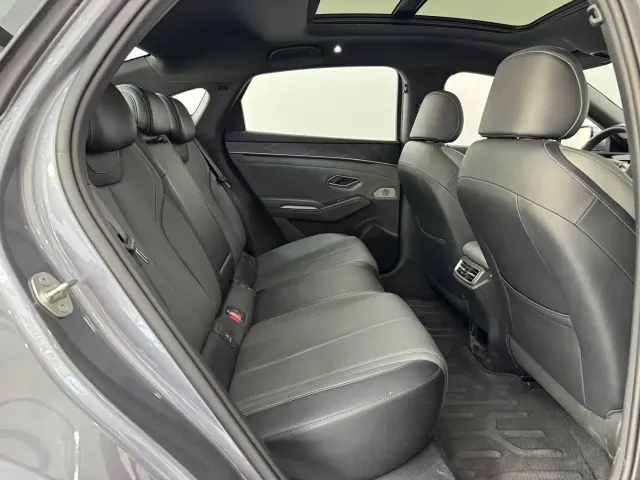 BYD Qin L — Фото автомобиля 11