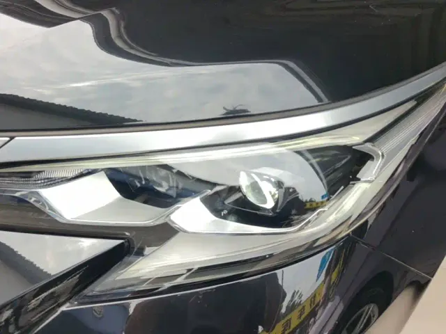 Toyota Sienna — Фото автомобиля 23