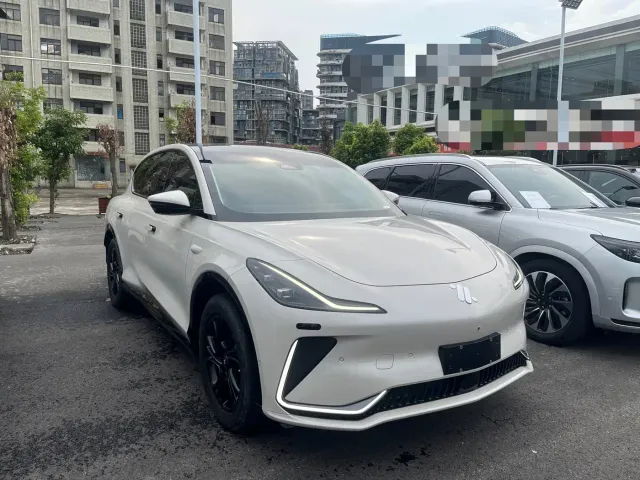 IM Motors IM LS7 — Фото автомобиля 3