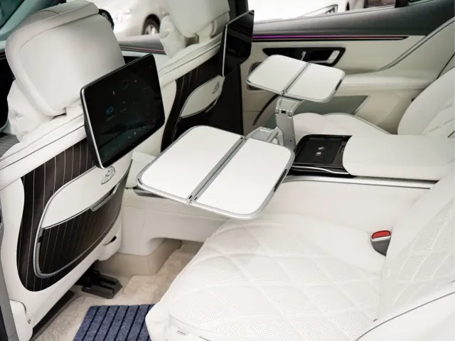 Mercedes-Benz Maybach EQS SUV — Фото автомобиля 14