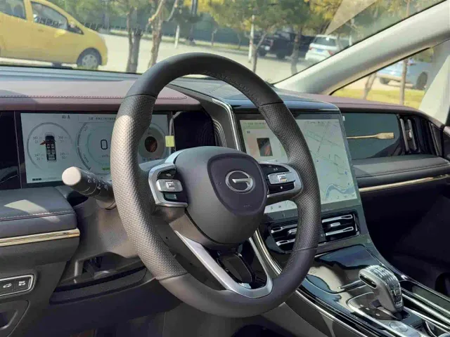 GAC Trumpchi M8 — Фото автомобиля 11