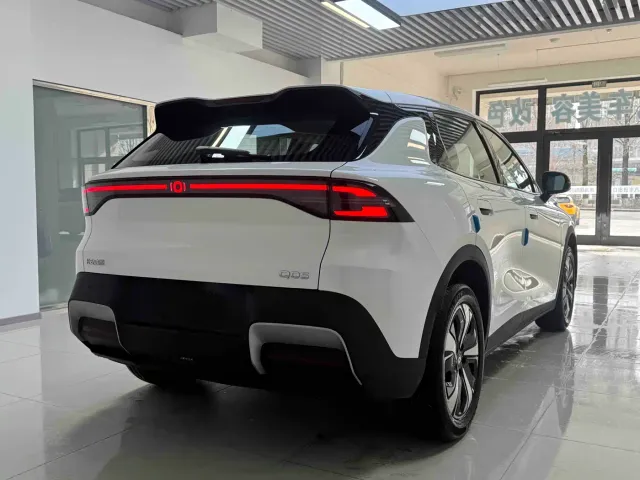Changan Qiyuan Q05 — Фото автомобиля 6
