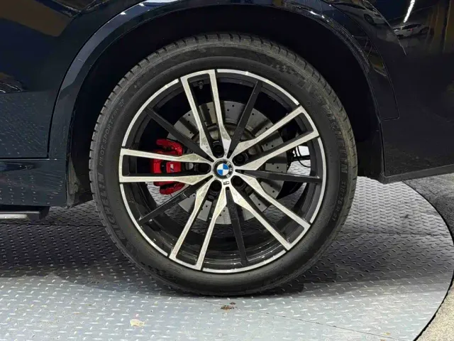 BMW X5 — Фото автомобиля 6