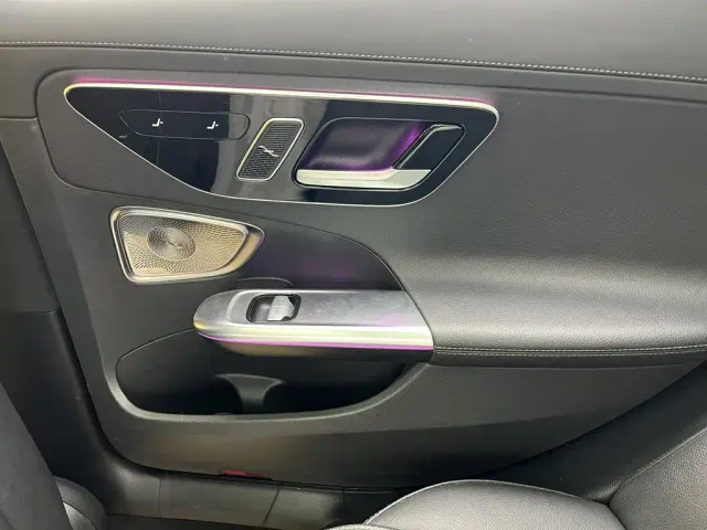 Mercedes-Benz C-Class — Фото автомобиля 24