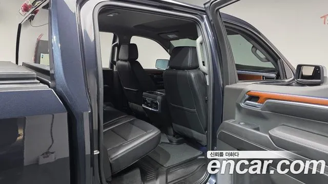 GMC Sierra — Фото автомобиля 18