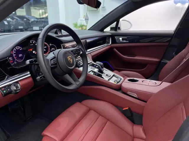 Porsche Panamera — Фото автомобиля 26