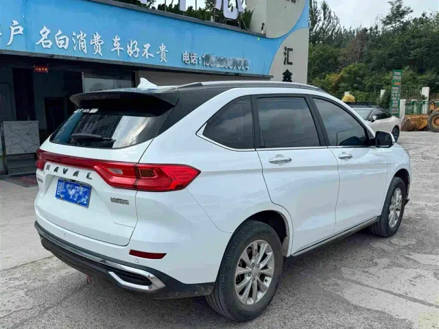 Haval M6 — Фото автомобиля 12